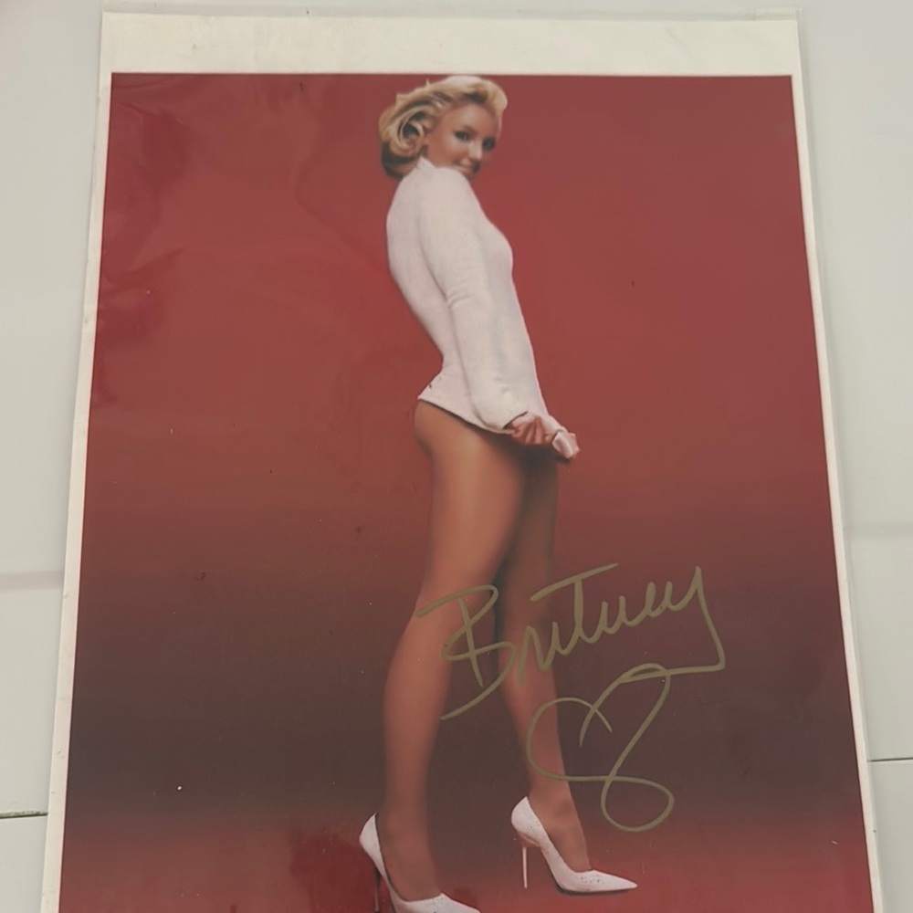 Autographed Photo with White Outfit and Heels Britney Spears Authentic